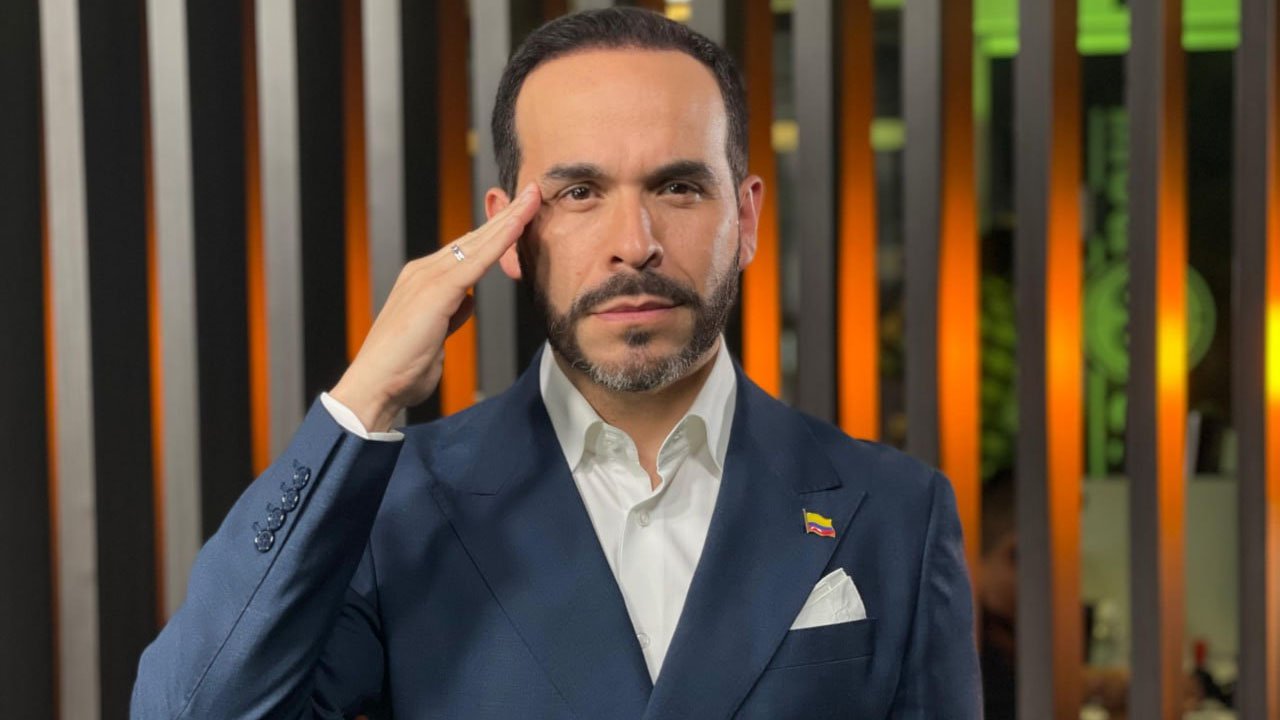 Abelardo de la Espriella consolida su candidatura presidencial: un partido político le dará su apoyo