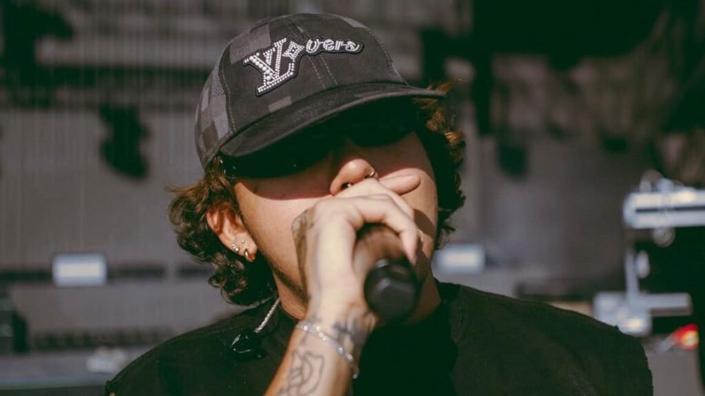 Justicia reconoce violencia intrafamiliar contra Beéle