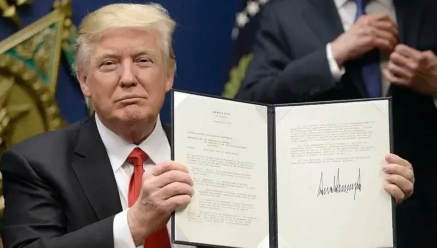 Trump firma orden ejecutiva para pedir la pena de muerte en Washington DC