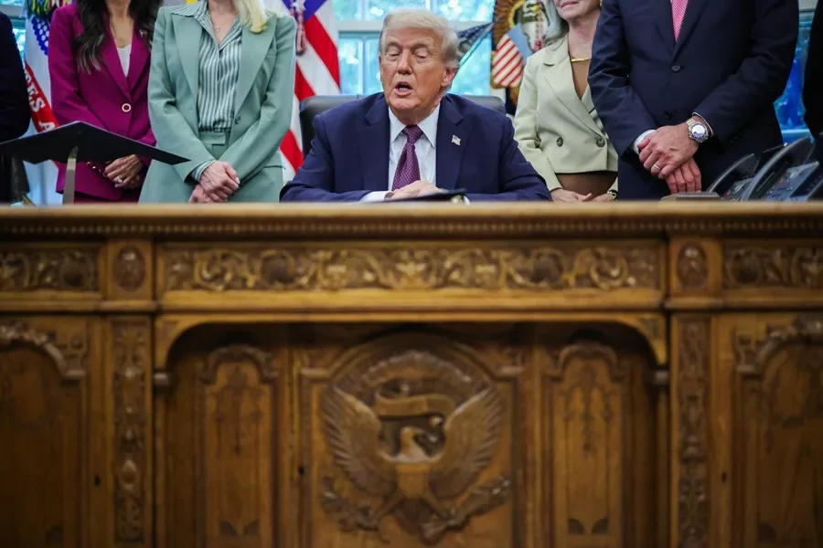 Estados Unidos atacó una segunda embarcación con tres presuntos narcotraficantes venezolanos, según Trump