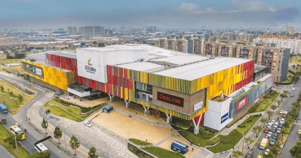El centro comercial tipo outlet en Bogotá poco conocido, tiene múltiples marcas y descuentos