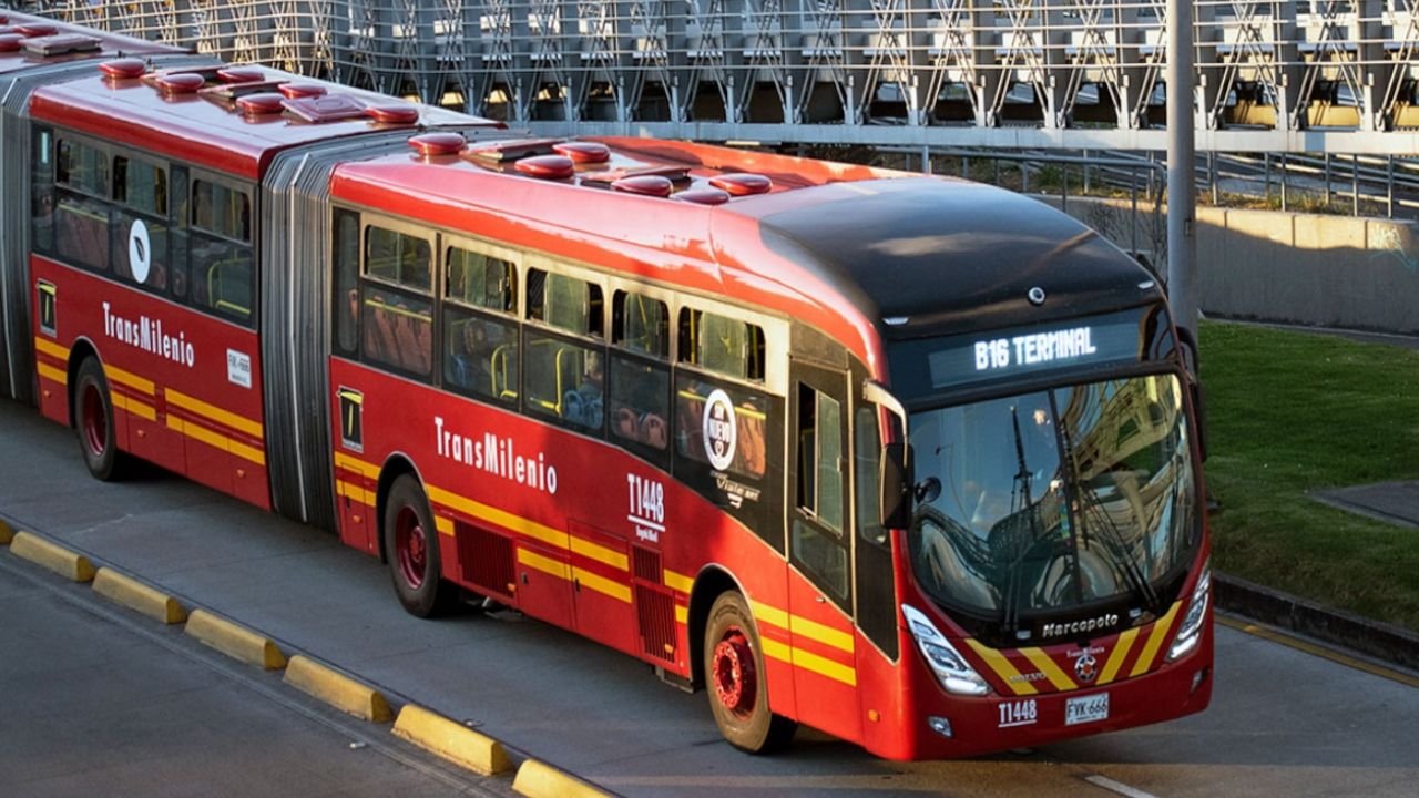 Bogotá inicia recarga de pasajes gratis en TransMilenio para beneficiarios