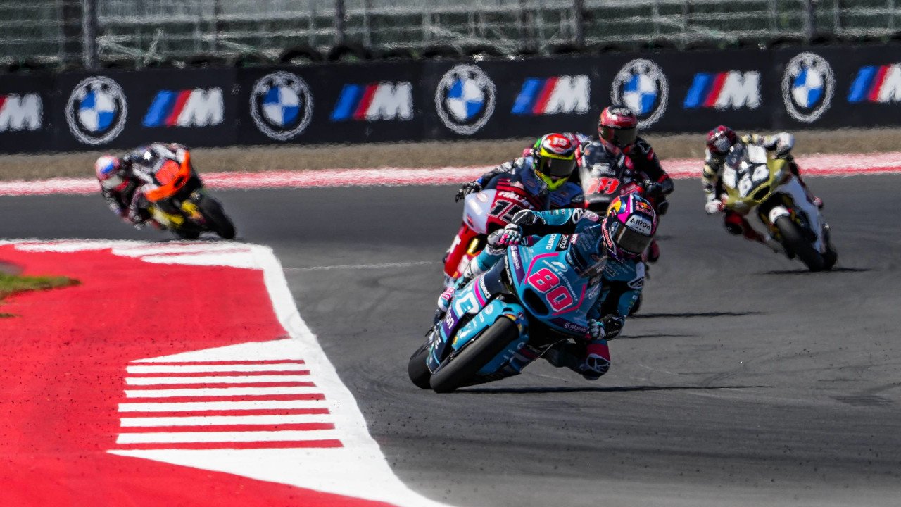 ¡Por solo una décima! David Alonso roza la gloria con una espectacular primera fila en Moto2 Indonesia