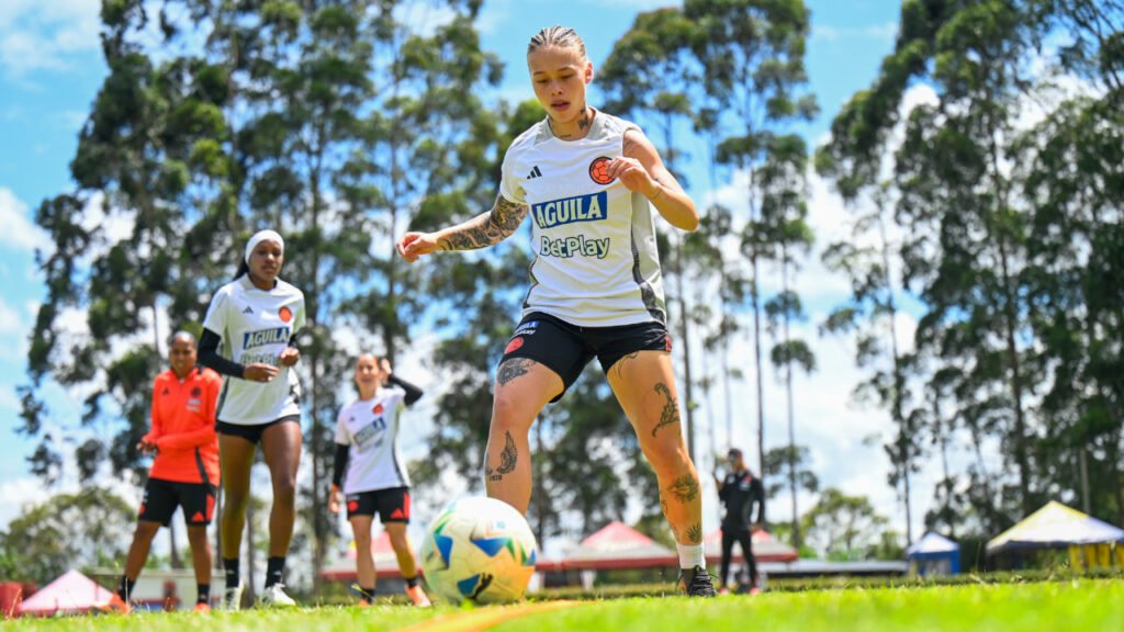 ¡Con sus estrellas! Colombia Femenina revela alineación titular para enfrentar a Ecuador