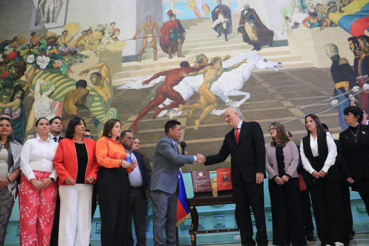 La AN recibe Proyecto de presupuesto para 2026