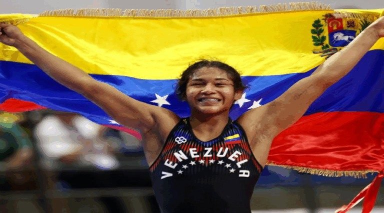 Lucha con garra: Astrid Moreno y Nohalis Loyo ponen en alto el tricolor en Serbia