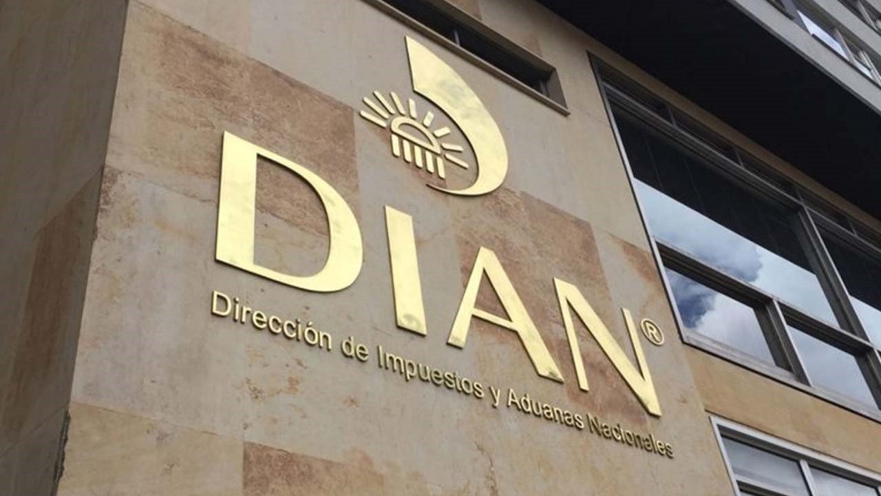 La Dian realizará embargos y presentará denuncias penales contra contribuyentes morosos por $1,2 billones.